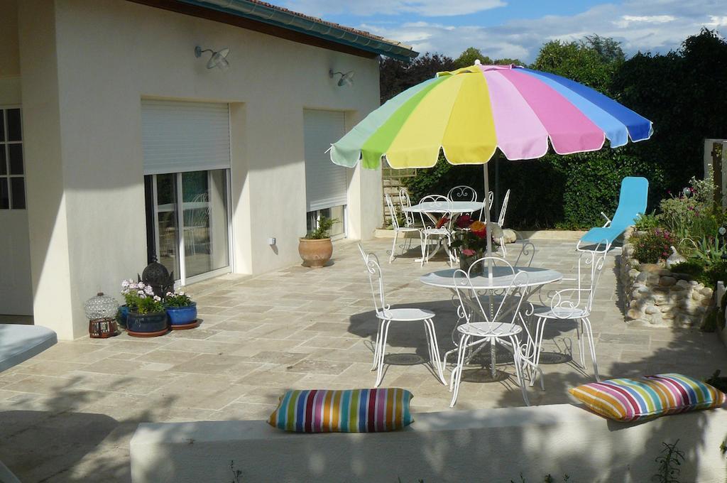 Au The A La Menthe Bed & Breakfast Romans-sur-Isere Exterior photo