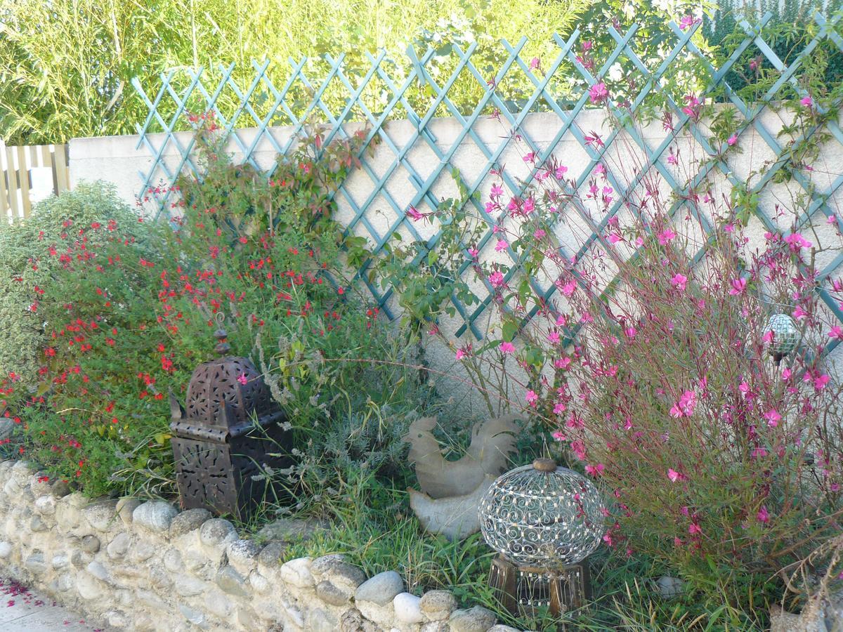 Au The A La Menthe Bed & Breakfast Romans-sur-Isere Exterior photo